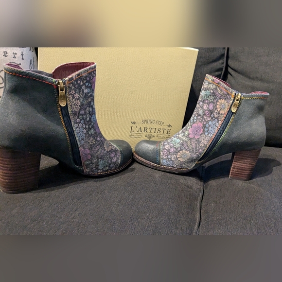 L'ARTISTE Melvina Bootie Women's size 8.5 US 39 UE - Picture 9 of 10